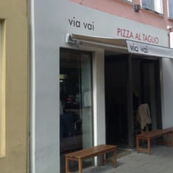 Via Vai Pizza Al Taglio - Eingang des via vai