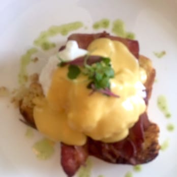 Vintage - Eggs Benedictine with bacon instead of ham - Breakfast & Brunch Near Me - Vail, Colorado