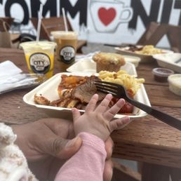Food and good vibes
