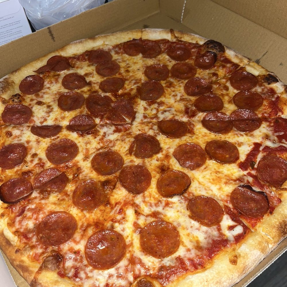 Pepperoni pizza Pepperoni pizza