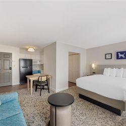 Sonesta ES Suites Austin The Domain Area - Studio Queen Suite