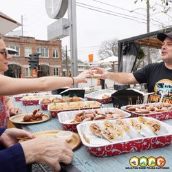 Houston Food Truck Catering - By catering with a food truck, you will receive an intimate experience with the actual chef/owner! Something you can't find elsewhere!