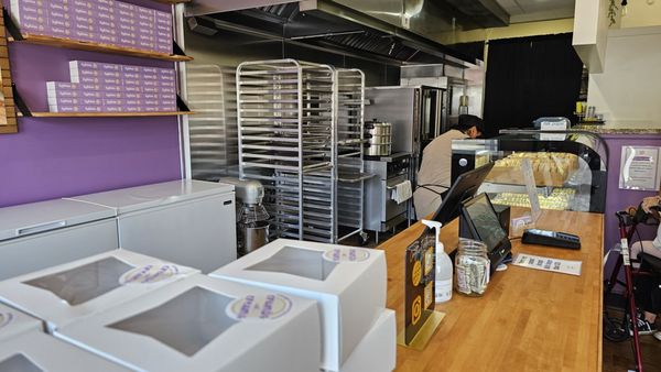 Crumbs.nd.Creams by null