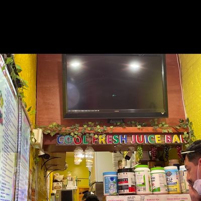 cool fresh juice bar by null