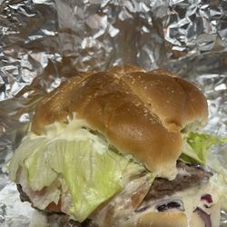 Sally Pursell's Country Inn - California burger to go
