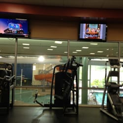 Camas Center - Gym that overlooks the aquatic       center