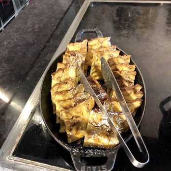The Centurion Lounge - Bread pudding - Airport Lounges Near Me - Las Vegas, Nevada