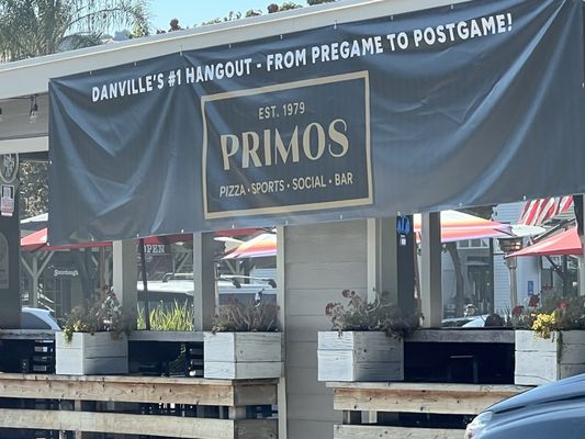 Primo's Pizzeria & Pub by null