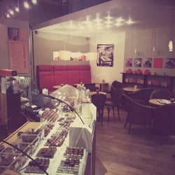 Neuhaus Salon Chocolate Cafe