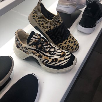 SKECHERS Retail - Cute! - Shoe Stores Near Me - Manhattan Beach, California SKECHERS Retail - Cute! - Shoe Stores Near Me - Manhattan Beach, California