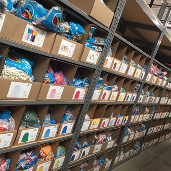 LA Balloons - Rows of latex balloons, foil balloons, accessories, regulators and so much more! - Balloon Services Near Me - Glendale, California LA Balloons - Rows of latex balloons, foil balloons, accessories, regulators and so much more! - Balloon Services Near Me - Glendale, California