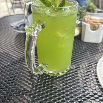 Madison Cafe and Grill - Minted lemonade - Lebanese Near Me - Edgewater, New Jersey