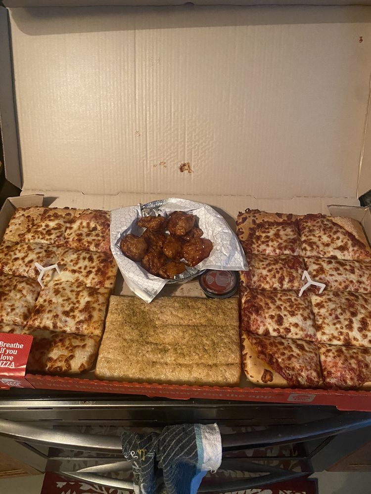 PIZZA HUT Updated September 2024 166 Marion Oaks Blvd, Ocala