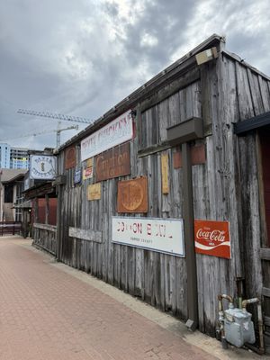 Dixie Chicken by null