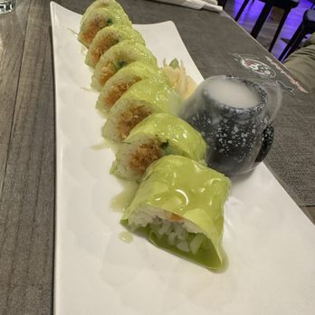 Koi Steakhouse & Sushi Bar - Green Mountain Roll - Sushi Bars Near Me - Monroeville, Pennsylvania