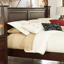 Furniture Discounters