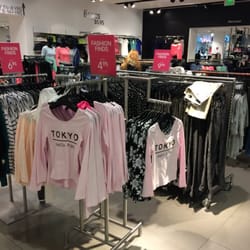 H&M