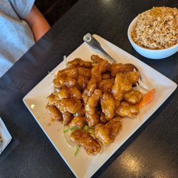 Shanghai Kitchen - Orange chicken with fried rice