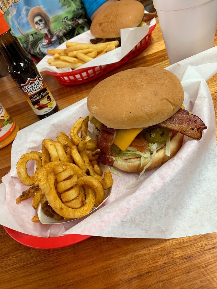 DEL’S CHARCOAL BURGERS 340 Photos & 455 Reviews 110 S McKinney St