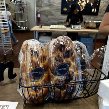 Kendall's Kitchen World Kafe - Bakeries Near Me - San Diego, California