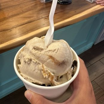 Tropical Dreams - Double scoop of salted caramel and oreo cheesecake - Ice Cream & Frozen Yogurt Near Me - Kapaa, Hawaii Tropical Dreams - Double scoop of salted caramel and oreo cheesecake - Ice Cream & Frozen Yogurt Near Me - Kapaa, Hawaii