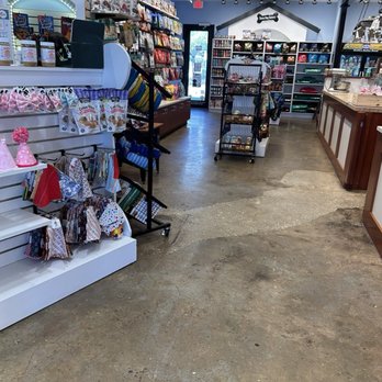 Three Dog Bakery - The Heights - Pet Stores Near Me - Houston, Texas Three Dog Bakery - The Heights - Pet Stores Near Me - Houston, Texas