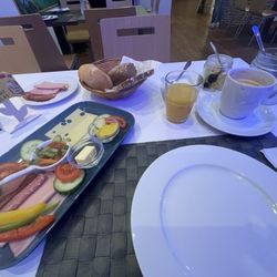 Hotel Madeleine - Frühstück (wird serviert)