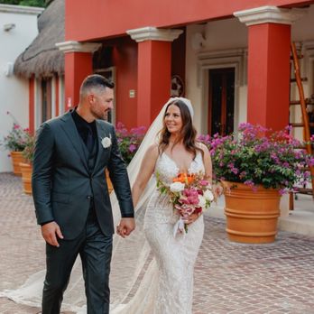 Kinsley Couture  - Bridal Near Me - Walnut Creek, California