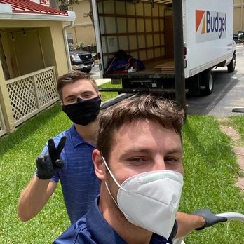 Cloud City Moving - Masks and gloves on every job, keeping our customers safe. - Movers Near Me Cloud City Moving - Masks and gloves on every job, keeping our customers safe. - Movers Near Me