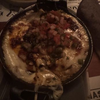 Daisy - Queso Fundido with mushrooms - Cocktail Bars Near Me - Los Angeles, California Daisy - Queso Fundido with mushrooms - Cocktail Bars Near Me - Los Angeles, California