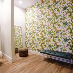 SESSION Pilates - 1 Bathroom and 2 Changing Areas Available.