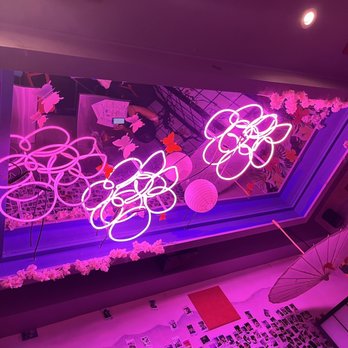 886 - Decor - Taiwanese Near Me - New York, New York