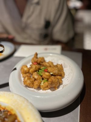 Chi Restaurant & Bar by null