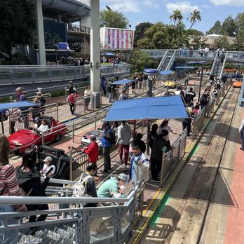 Autopia - Amusement Parks Near Me - Anaheim, California Autopia - Amusement Parks Near Me - Anaheim, California