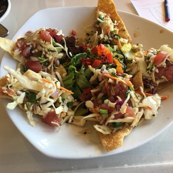 Arnies Restaurant Edmonds - Poke Appetizer - Seafood Near Me - Edmonds, Washington