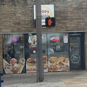Pop’s Kitchen - Chicken Wings Near Me - St. Louis, Missouri