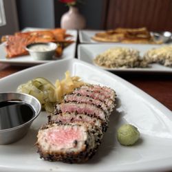 220 Cafe - Seared Yellow Fin Tuna