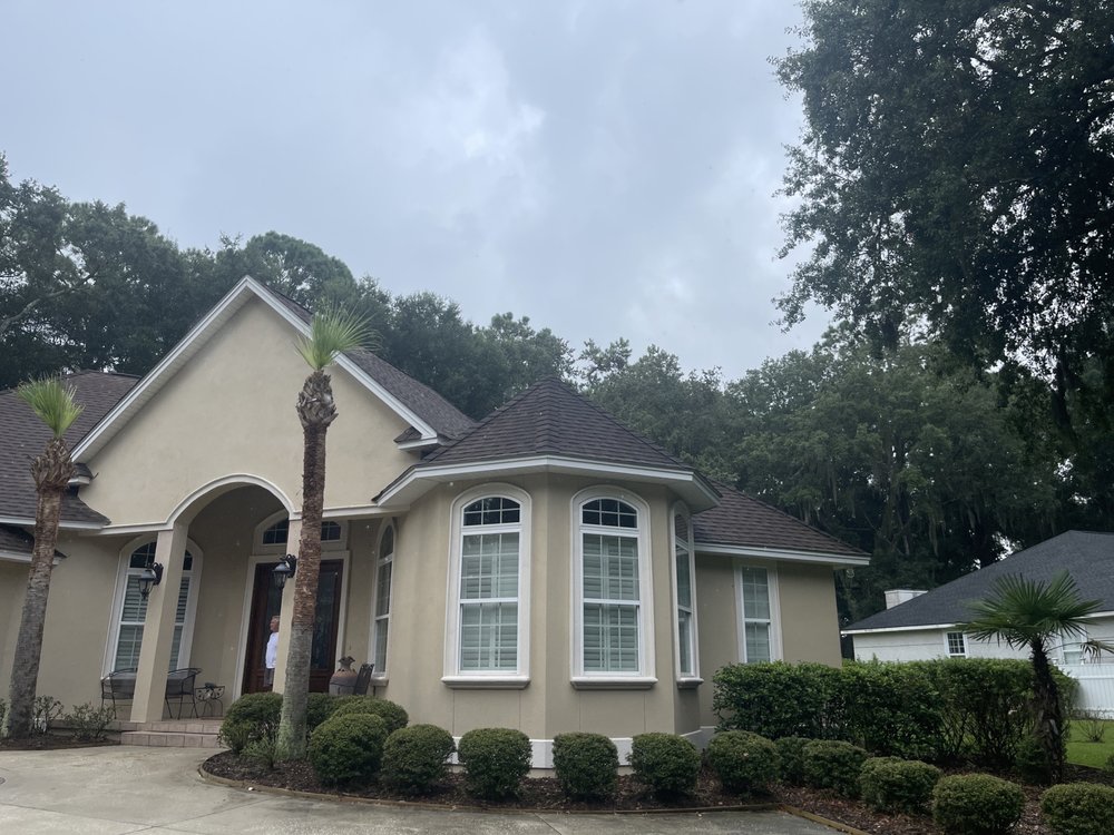 Slide of Helen’s Vinyl Siding and Roofing