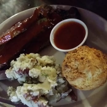 Sporty's Beef & Brew - Brisket plate comes with garlic smashed potatoes & baked beans not shown (server forgot them) $12.95 - Bars Near Me - Everett, Washington Sporty's Beef & Brew - Brisket plate comes with garlic smashed potatoes & baked beans not shown (server forgot them) $12.95 - Bars Near Me - Everett, Washington