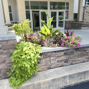 Temple Baptist Church - Front entrance - Churches Near Me - Decatur, Illinois