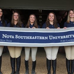 Four Gs Equestrian - NSU practicing