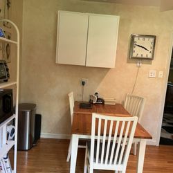 JA Kitchen & Bath - Casual Eating Area BEFORE