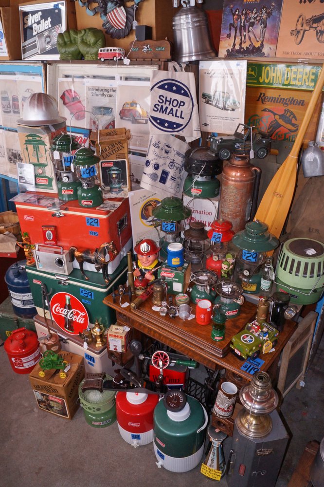 TIN CAN ALLEY 3424 Columbia Heights Rd, Longview, Washington