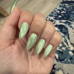 The sparkle on my nails is so gorgeous - my natural nails with hard gel The sparkle on my nails is so gorgeous - my natural nails with hard gel