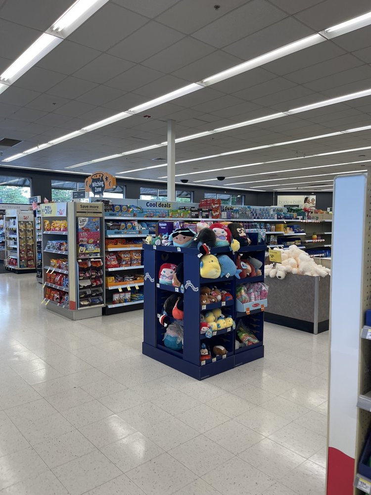 WALGREENS Updated September 2024 12 Reviews 2323 E North St