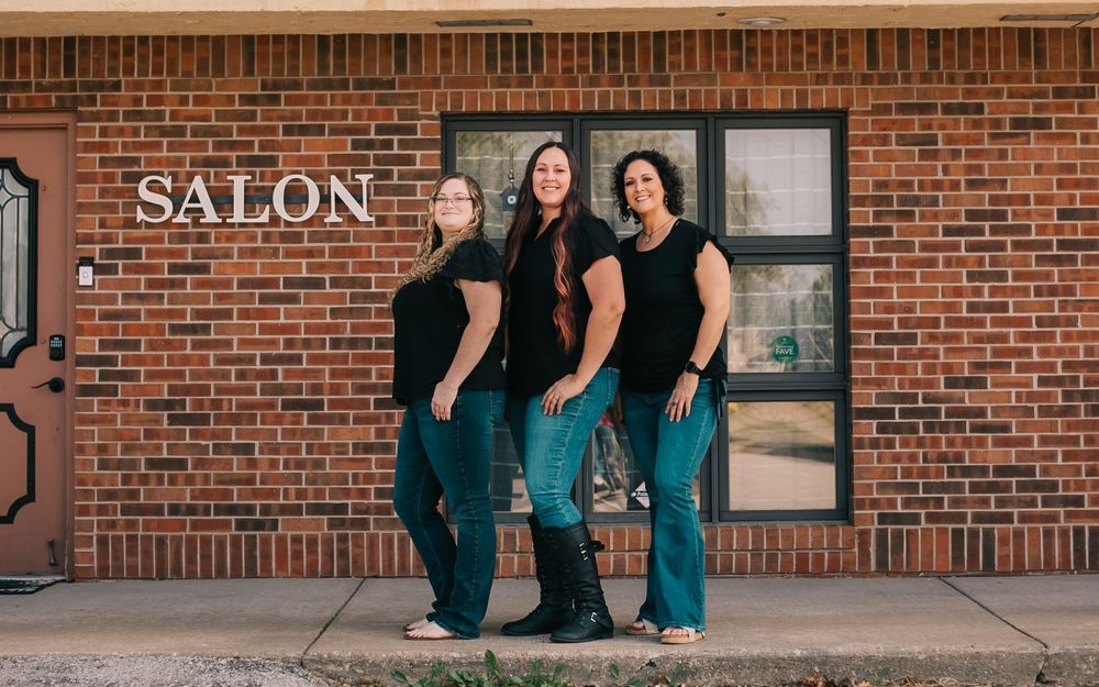 SHEAR WATTAGE SALON Updated May 2024 78 Photos 301 SW Gage Blvd