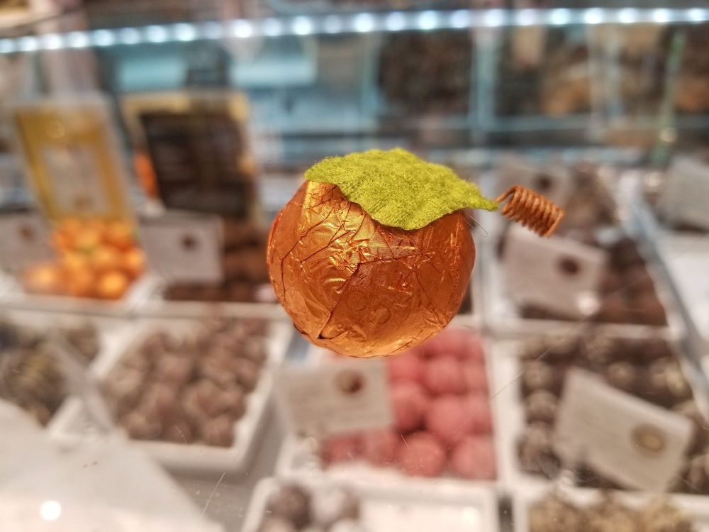 GODIVA CHOCOLATIER CLOSED 37 Photos & 25 Reviews 745 7th Ave, New