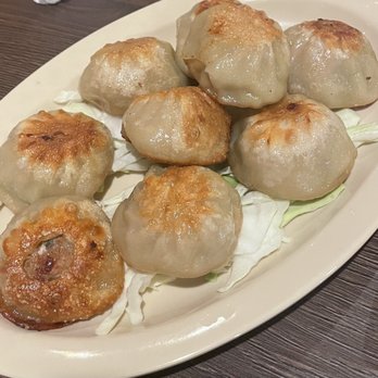 Everest Chilli Pepper - Chicken Pan Fry Momo - Himalayan/Nepalese Near Me - Roseville, California