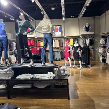 Express - Fashion Near Me - Henderson, Nevada Express - Fashion Near Me - Henderson, Nevada