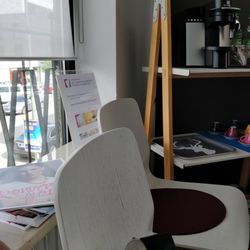 Dr. med. dent. Christoph Schmidtner - Sogar mit Kaffeemaschine im Wartezimmer. Cool. Nett.